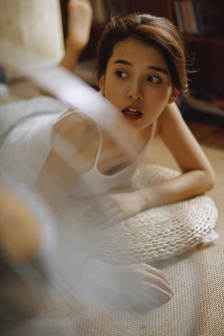走出监狱的女人